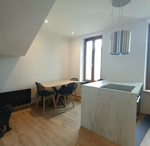 # Le Beffroi# Maison# * Murol